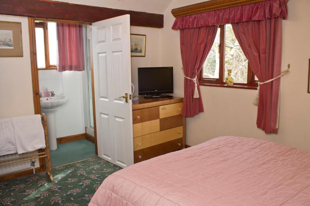 Wayside Guest House Albrighton Exteriér fotografie